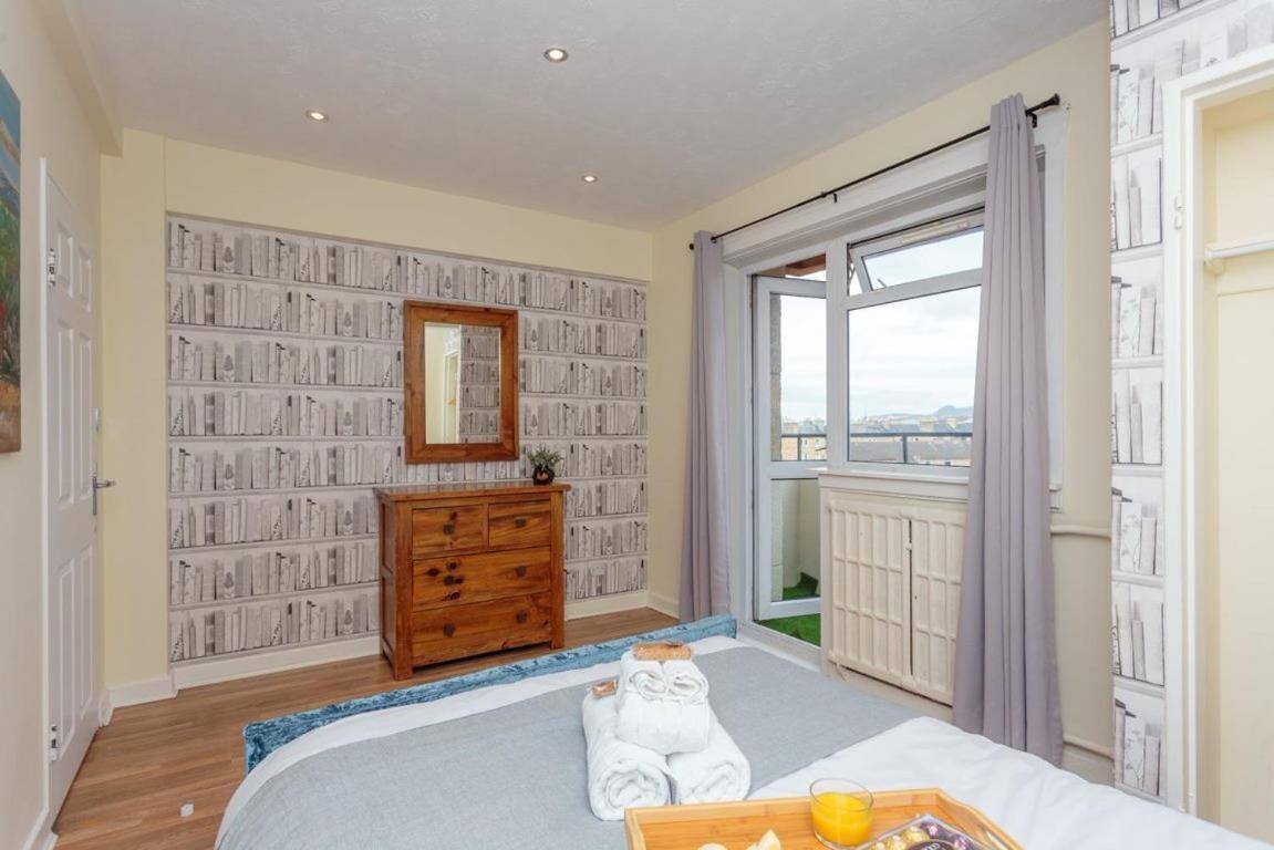 Gorgeous 3-Bed Flat, 15 Minutes To City Centre Эдинбург Экстерьер фото
